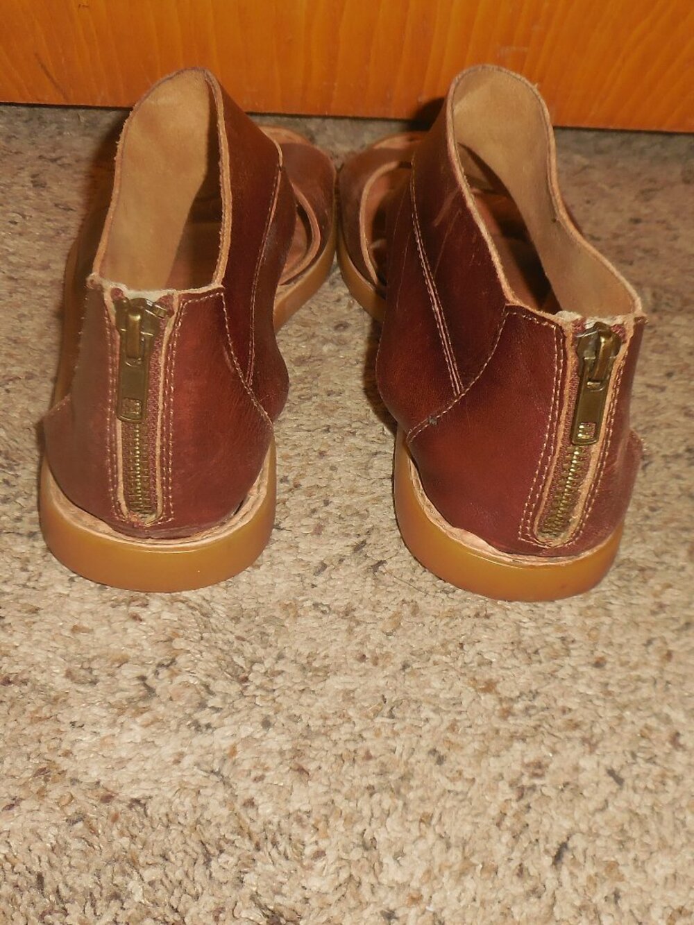 Born Brown Leather Sandals 7 - Picture 4 of 5